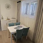 Split Split